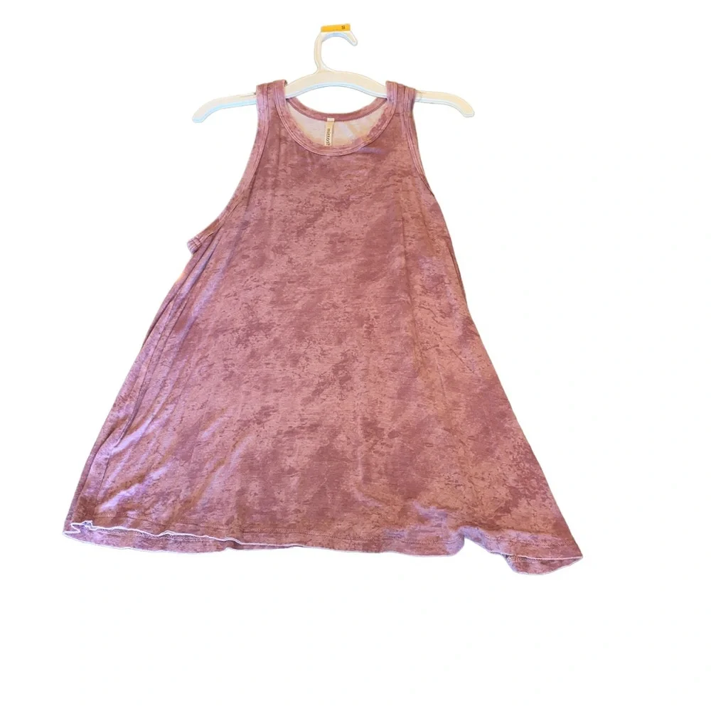 Pink Tank - Picture 2 of 2